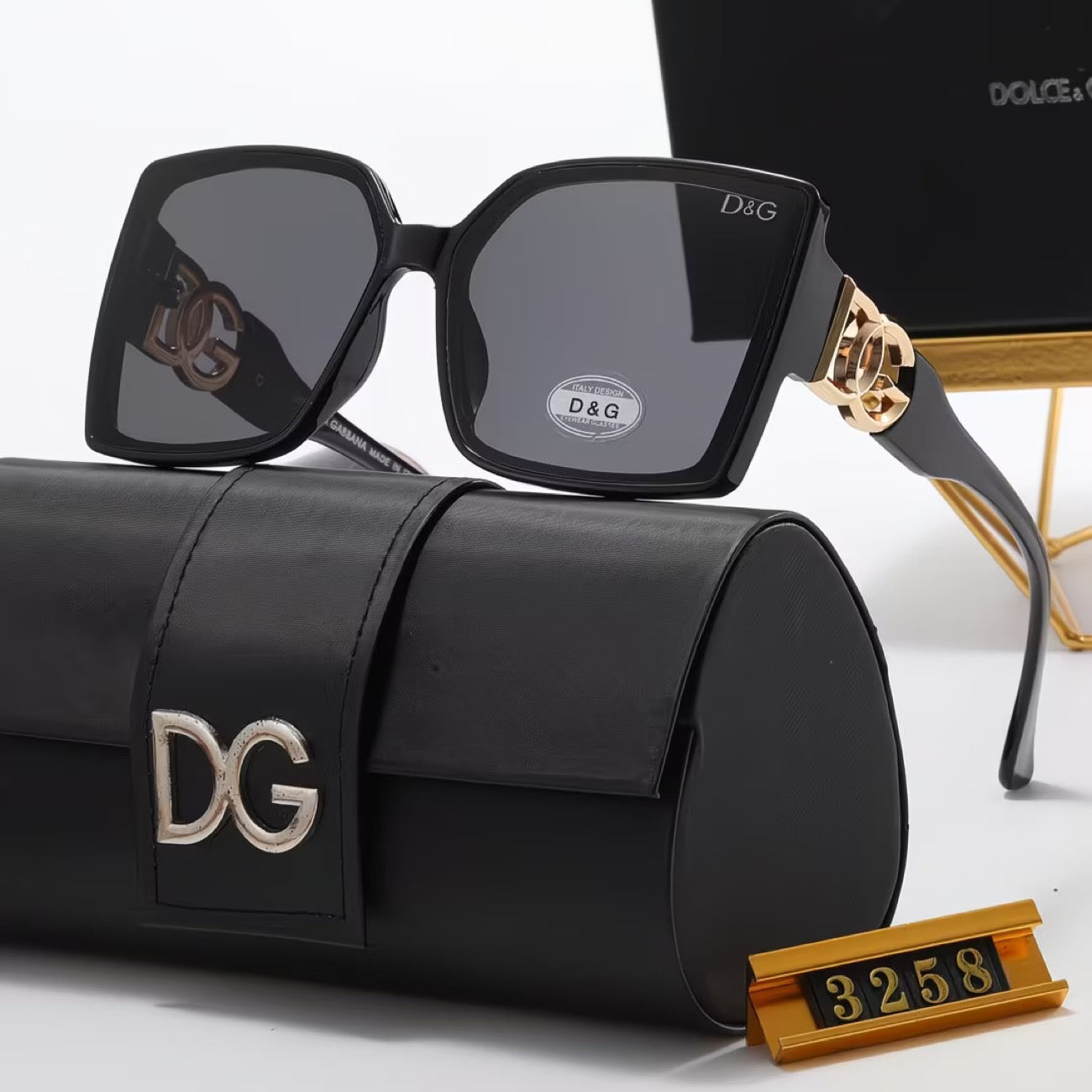 Women's Fashion Full Frame Letter Sunglasses 3258