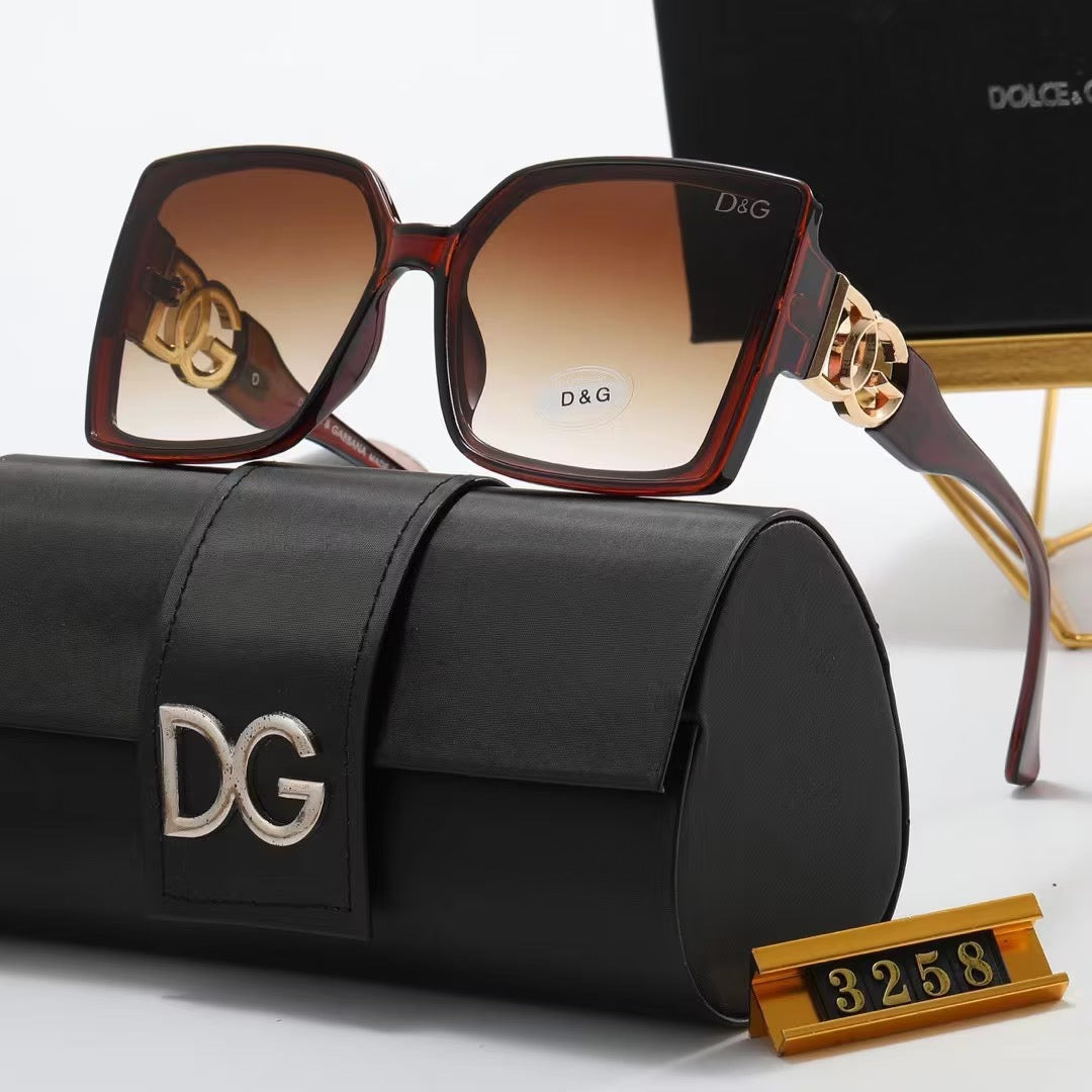 Women's Fashion Full Frame Letter Sunglasses 3258