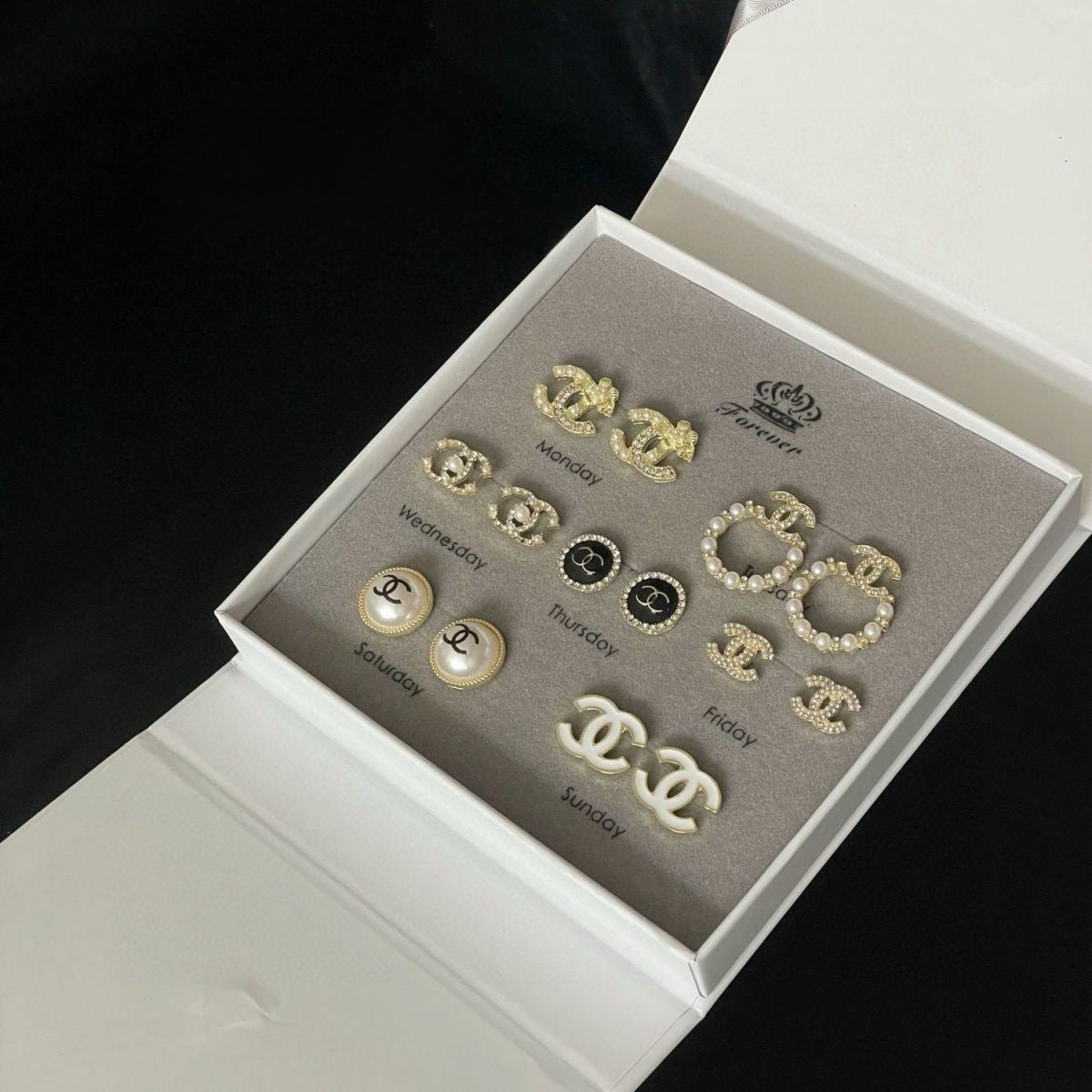 CC Earrings Set