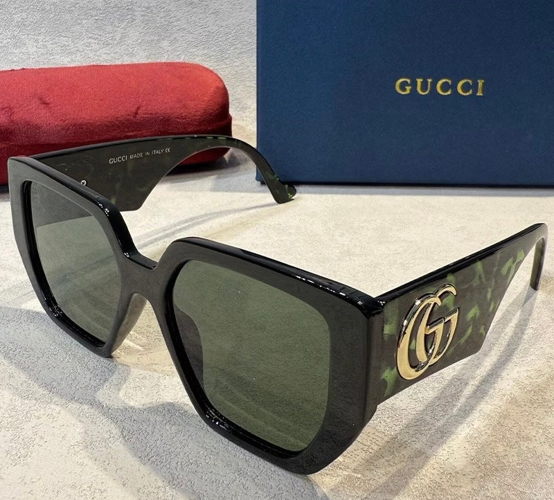 Women's Fashion Full Frame Letter Sunglasses 6040